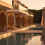 Salt Boutique شقة فندقية 4*
