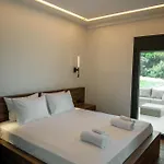 Salt Boutique Aparthotel Palouki