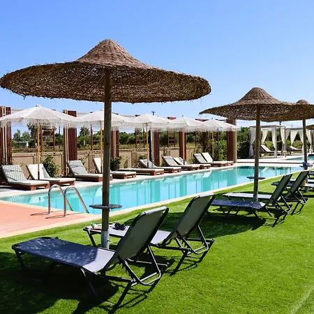 Salt Boutique 4*