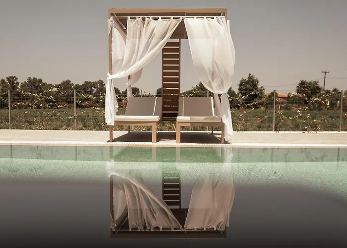 Salt Boutique Aparthotel Palouki